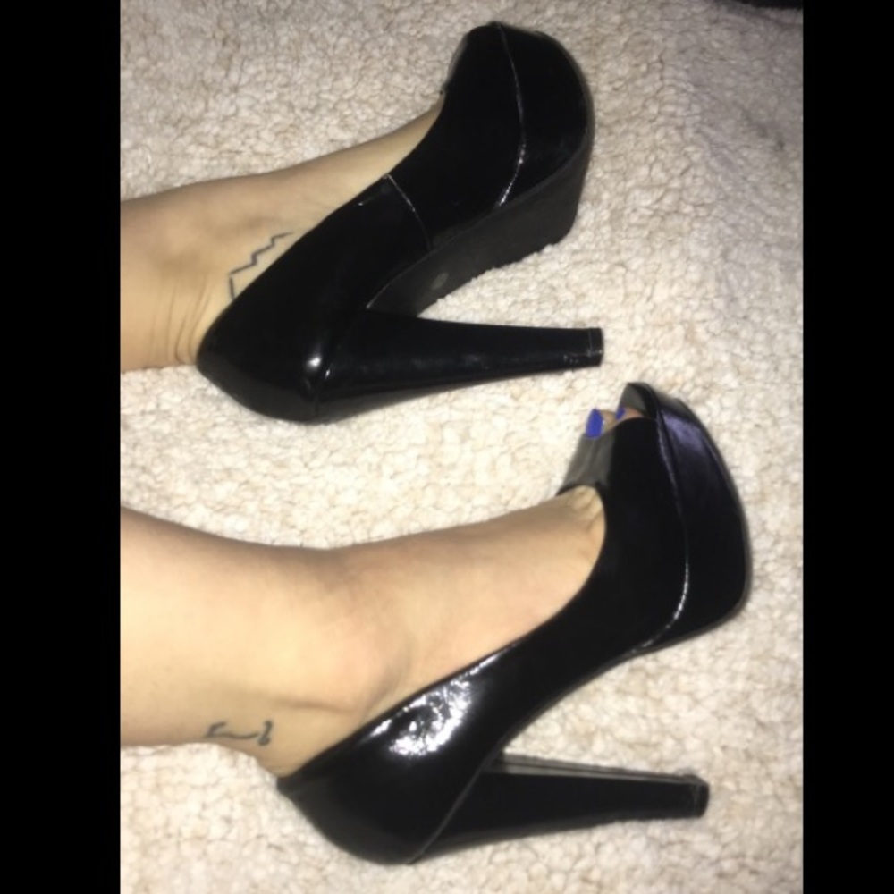 City Streets Black Chunky Heels